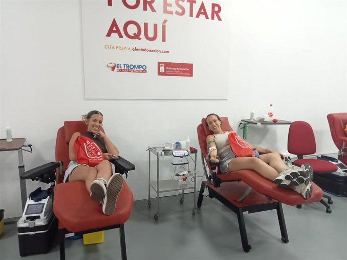 Archivo - El Servicio Canario de Salud intensifica las campañas de donación de sangre en todas las islas durante este verano
