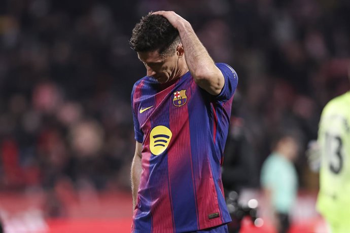 Robert Lewandowski of FC Barcelona looks dejected after the team's defeat in the Spanish league, LaLiga EA Sports, football match played between Girona FC and FC Barcelona at Montilivi stadium on February 16, 2026 in Girona, Spain.