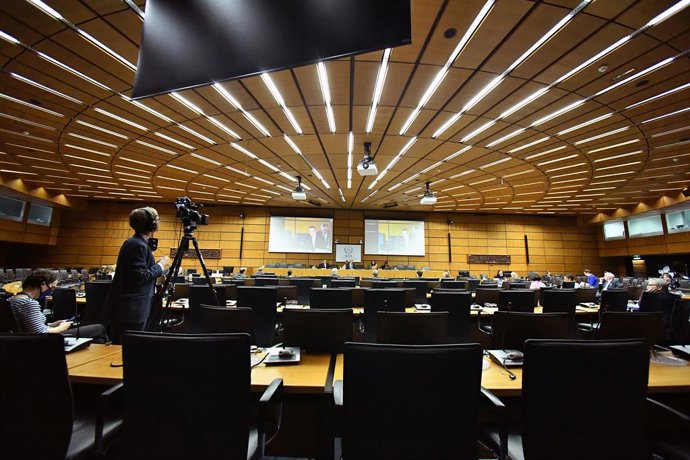 Archivo - Arquivo - (200616) -- PEQUIM, 16 de junho de 2020 (Xinhua) -- Foto tirada em 15 de junho de 2020 mostra a reunião online do conselho de governadores da Agência Internacional de Energia Atômica (AIEA) em Viena, Áustria.