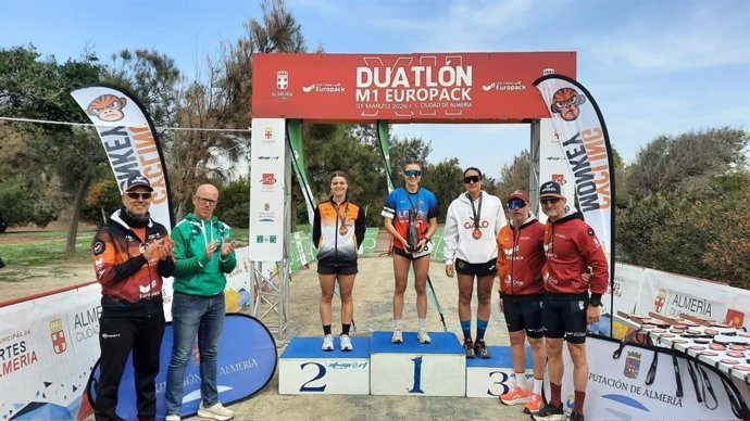 Bartomeu Crespi e Inés Fernández resultan vencedores del 12º Duatlón Ciudad de Almería.