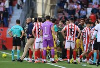 Suspendido el Sporting-Leganés por la muerte de un aficionado en El Molinón