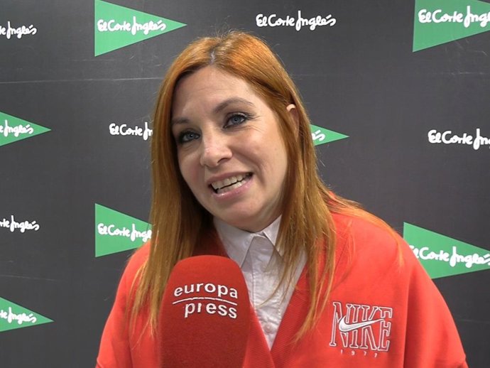 Leire Martínez rompe con su pasado en La Oreja de Van Gogh con ‘Historias de aquella niña’