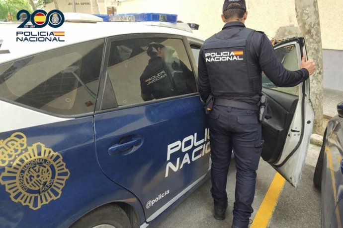 Archivo - Agente de la Policía Nacional.