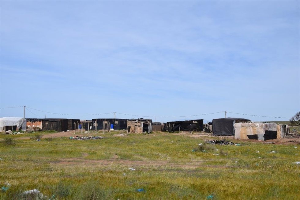 Archivo - Infraviviendas en uno de los asentamientos de la provincia de Almería