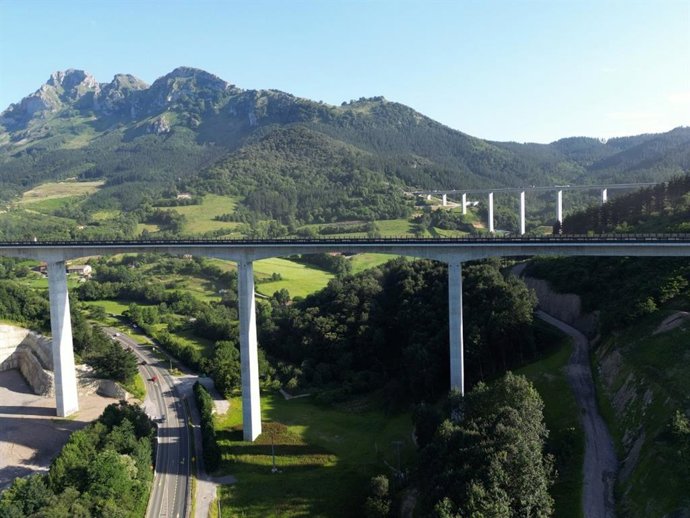 Archivo - Viaducto de Goikoa (Y Vasca)