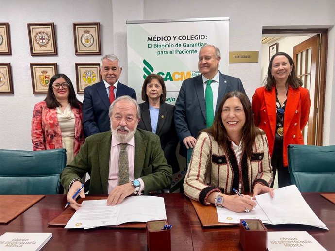 Andalucía amplía el Pacto por la Conciliación y la Corresponsabilidad con la adhesión del Consejo Andaluz de Colegios de Médicos.