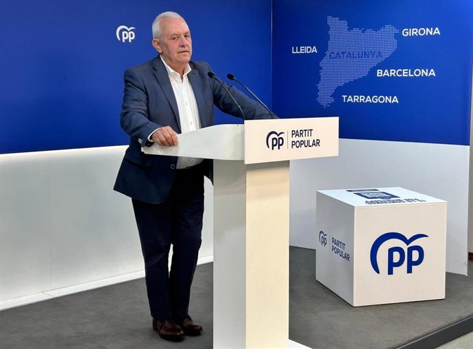 El secretario general del PP de Catalunya, Santi Rodríguez, en una rueda de prensa