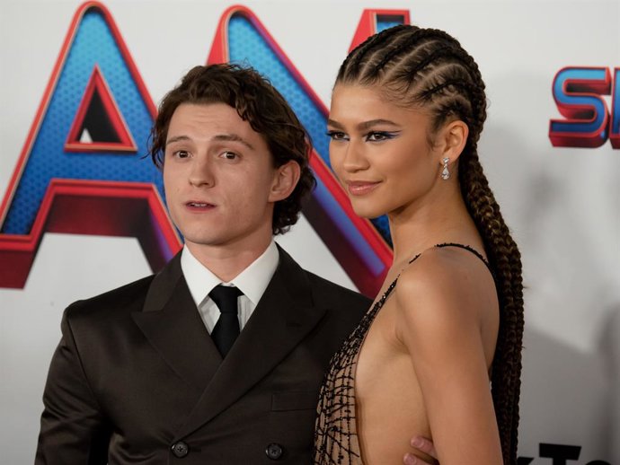 Archivo - December 13, 2021, Westwood, California, USA: Tom Holland and Zendaya attend Sony Pictures' ''Spider-Man: No Way Home'' Los Angeles Premiere