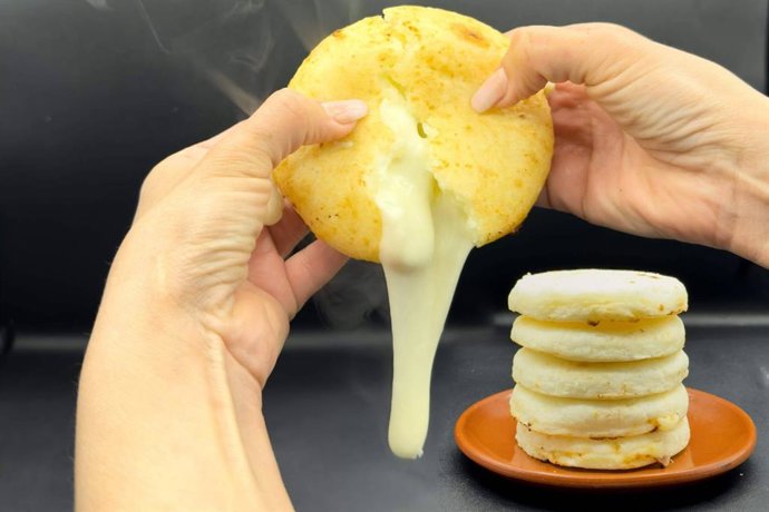 La Arepa de Queso Dcarnilsa conquista Europa con su auténtico sabor colombiano