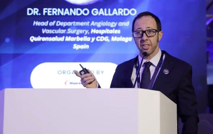 El doctor Fernando Gallardo, jefe del Servicio de Angiología y Cirugía Vascular del Hospital Quirónsalud Marbella y del Hospital Quirónsalud Campo de Gibraltar, participa como ponente invitado en el Gulf Aorta Summit 2026