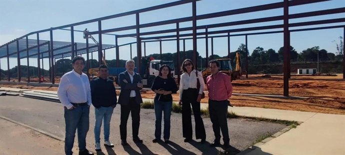 Visita a la ampliación del Polígono Industrial El Algarrobito, en Moguer.