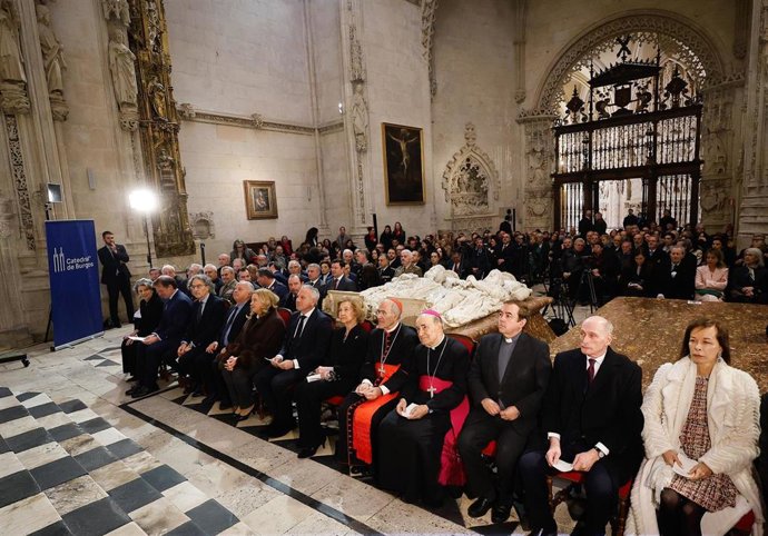 Inauguración de la exposición sobre Picasso en la Catedral de Burgos.