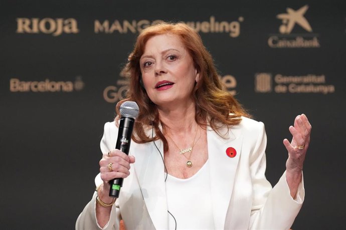 La actriz galardonada con el Goya Internacional, Susan Sarandon, ofrece una rueda de prensa en Barcelona, a 27 de febrero de 2026, en Barcelona, Cataluña (España). Creado para reconocer a personalidades que contribuyen al cine como arte que une culturas y