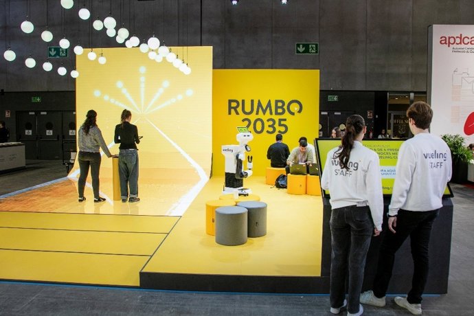 Estand de Vueling en el MWC 2026