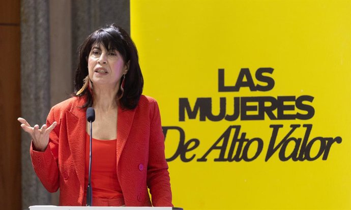 La ministra de Igualdad, Ana Redondo, durante la presentación en rueda de prensa de la campaña institucional con motivo del 8M, a 2 de marzo de 2026, en Madrid (España).