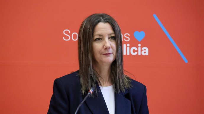 La viceportavoz parlamentaria y secretaria de Organización del PSdeG, Lara Méndez, en rueda de prensa