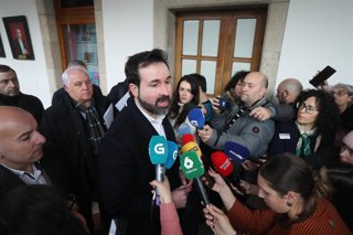 Archivo - El portavoz del PP en la Diputación de Lugo, Antonio Ameijide, atiende a los medios a su llegada a un pleno de la Diputación de Lugo, a 30 de diciembre de 2025, en Lugo, Galicia (España). Tomé ha oficializado este martes su renuncia a la preside