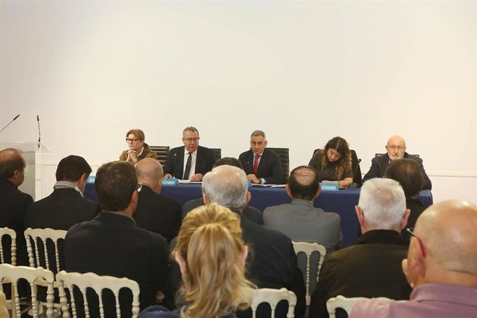 Generalitat y Diputación de Alicante exigen al Gobierno que "financie" los proyectos de Vertido Cero