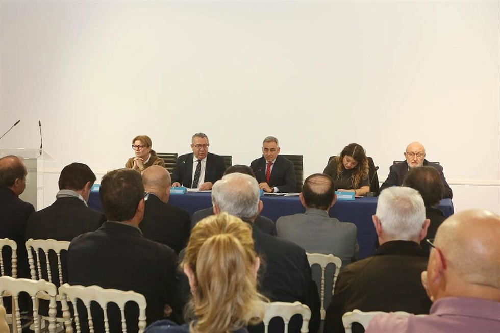 Generalitat y Diputación de Alicante exigen al Gobierno que "financie" los proyectos de Vertido Cero