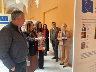 Inauguración de la exposición itinerante 'Andalucía, 40 años creciendo en Europa: del tratado a la transformación'.