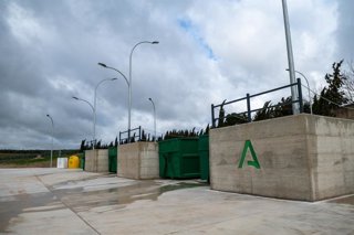 Archivo - Un punto limpio.