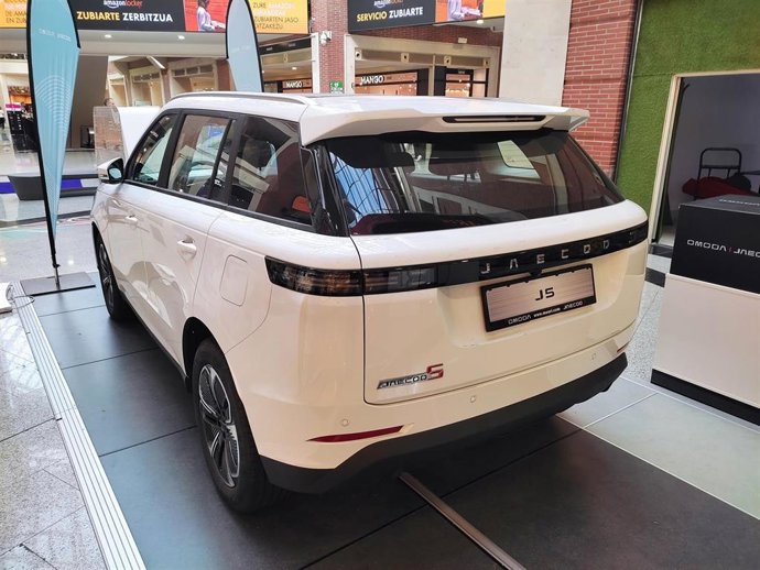 Coche nuevo en exposición