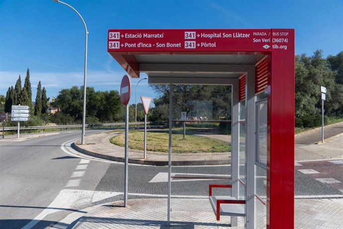Mejoran el confort y la accesibilidad de la parada del TIB de Son Verí, en Marratxí.