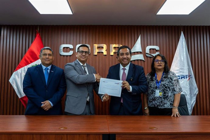 CORPAC sella convenio con UNIR, UNIR (México) y Newman para fortalecer capacitación de su personal