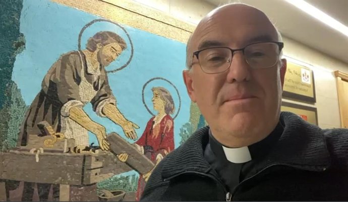 El sacerdote Antonio Cobo.