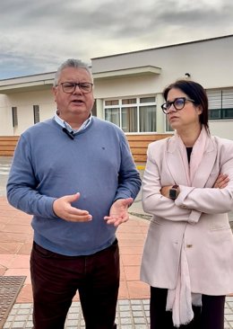 El portavoz del PSOE en la Diputación de Córdoba, Esteban Morales, y la diputada socialista Rocío Moyano.