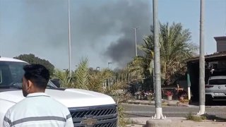 Humo cerca de la Embajada estadounidense en Kuwait