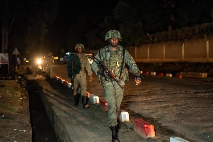 Archivo - Miembro del rebelde Movimiento M23 en la ciudad de Uvira.