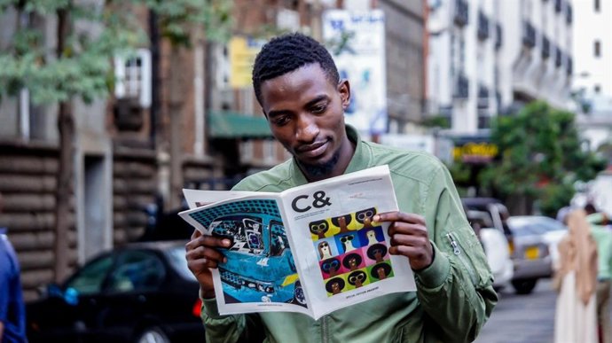 Por qué los folletos impresos continúan superando a la publicidad digital, según HelloPrint