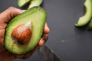 Cómo conservar los aguacates para que estén maduro durante más tiempo