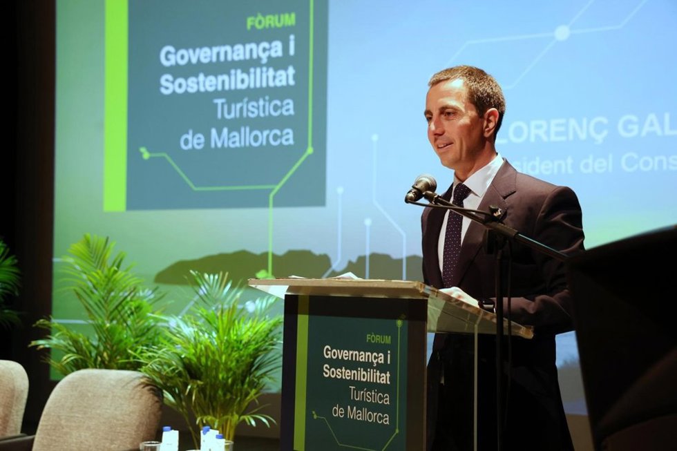 Archivo - El presidente del Consell de Mallorca, Lloren Galmés, el Foro de Gobernanza y Sostenibilidad Turística.