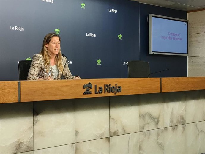 La directora general de Servicios Sociales e Instituto de la Igualdad, Marta Gómez, en comparecencia de prensa