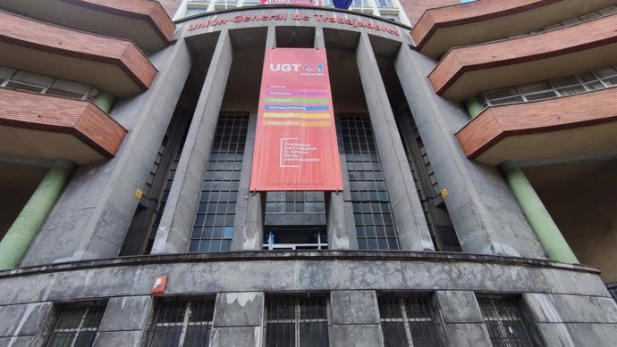 Archivo - Sede de UGT en Oviedo.