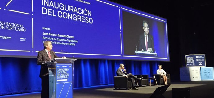 El secretario de Estado de Transportes y Movilidad Sostenible, José Antonio Santano, en el I Congreso Nacional del Sector Portuario