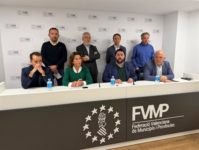 Rueda de prensa de Unión Municipalista en la sede de la FVMP