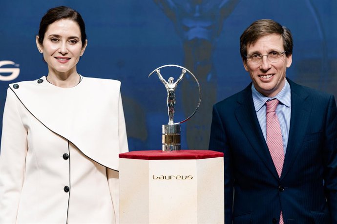 La presidenta de la Comunidad de Madrid, Isabel Díaz Ayuso, y el alcalde de Madrid, José Luis Martínez Almeida, durante la presentación de los nominados a los Premios Laureus del Deporte Mundial 2026, en la Real Casa de Correos, a 3 de marzo de 2026, en M