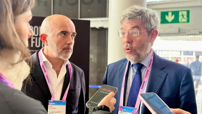 El vicesecretario de Economía del PP, Alberto Nadal, y del presidente del partido en Barcelona, Daniel Sirera.