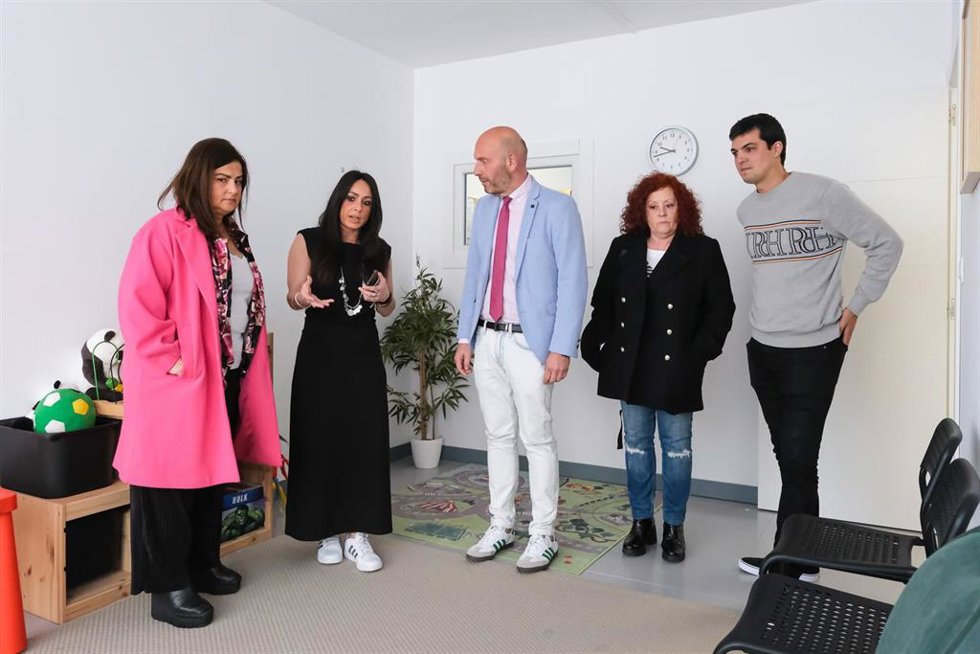 Archivo - La consejera de Inclusión Social, Juventud, Familias e Igualdad, Begoña Gómez del Río, visita el CIAI, Centro de Atención Integral a las Víctimas de Violencia de Género.- Archivo