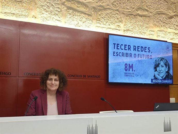 La alcaldesa de Santiago, Goretti Sanmartín, en rueda de prensa