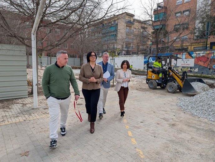 Visita de la Junta y el Ayuntamiento de Granada al CEIP San Juan de Dios