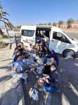 O grupo de estudantes en Xordania á espera de coller un ferri a Exipto.