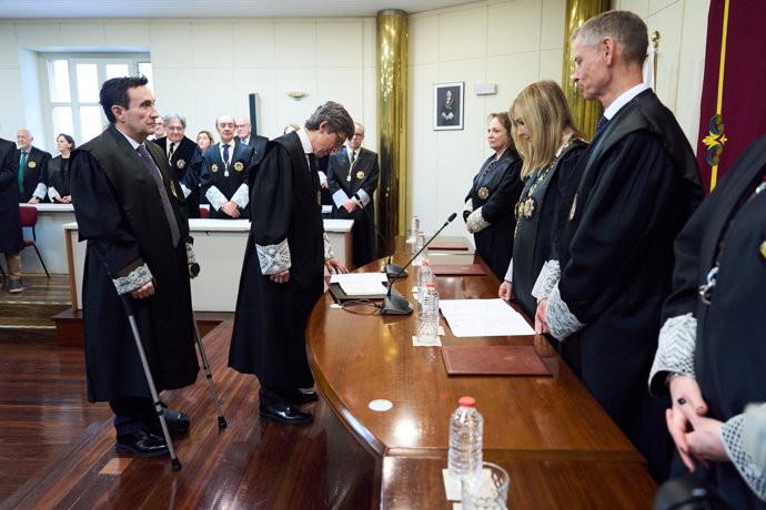 Acto de toma de posesión de José Arsuaga (2i) como presidente del Tribunal Superior de Justicia de Cantabria (TSJC), presidido por la presidenta del CGPJ y del Tribunal Supremo, Isabel Perelló (2d), en Las Salesas, a 3 de marzo de 2026, en Santander, 