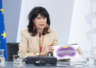 La ministra de Igualdad, Ana Redondo, durante una rueda de prensa tras el Consejo de Ministros, a 3 de marzo de 2026, en Madrid (España).