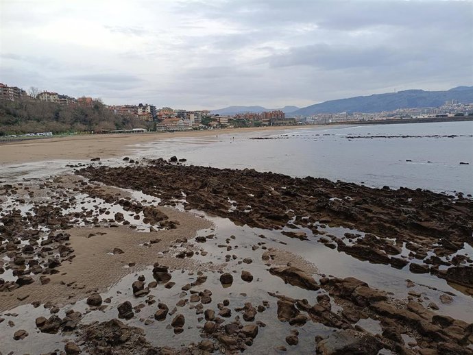 Cielos nublados en la costa vizcaína