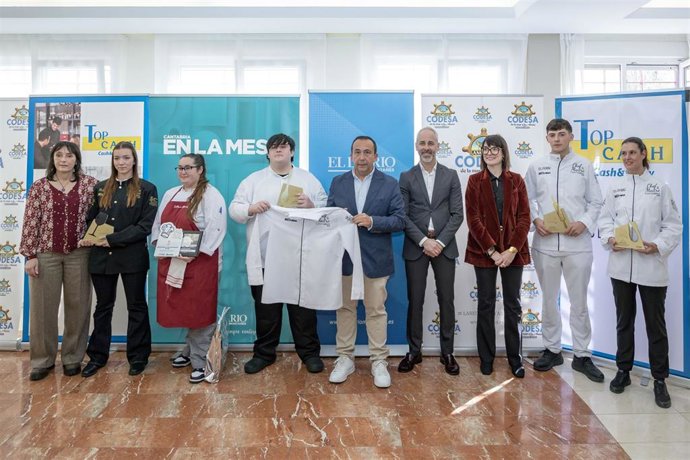 Silva en la entra de los premios del concuros Chef&Maitre de Cantabria