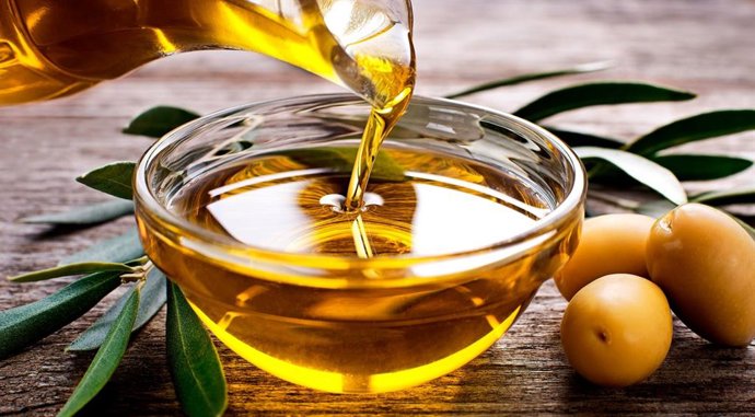 Canal Cocina presume del aceite de oliva en Es nuestro. Es español, su nueva iniciativa con Ferrán Adriá